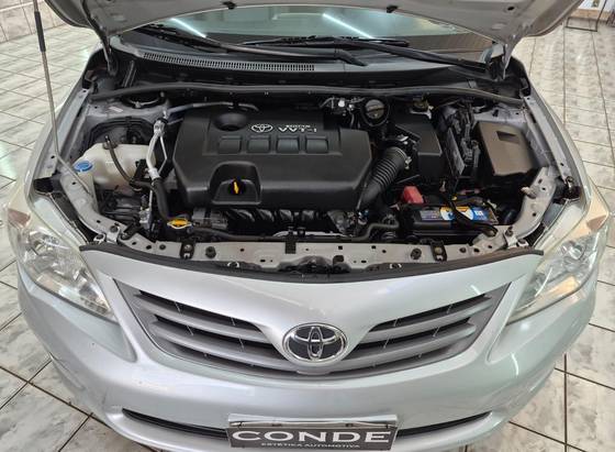 TOYOTA COROLLA 1.8 GLI 16V FLEX 4P AUTOMÁTICO TOYOTA COROLLA 1.8 GLI 16V FLEX 4P AUTOMÁTICO
